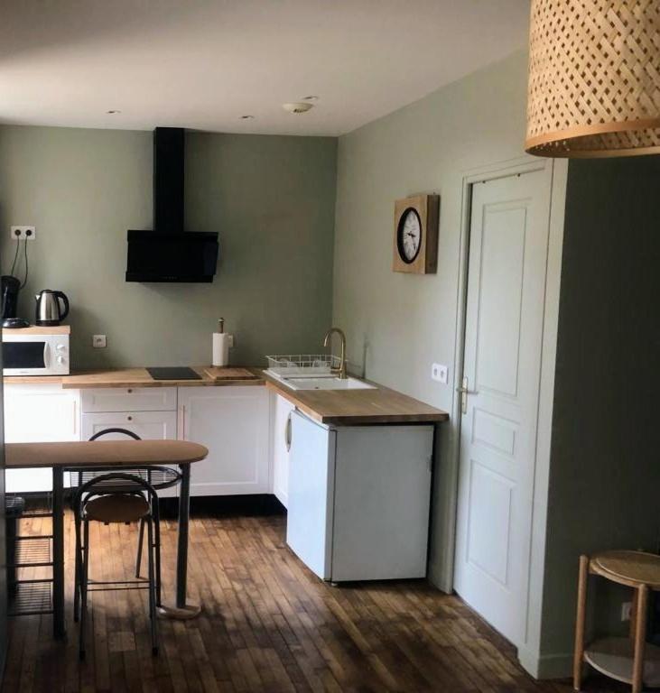 Logement A Brive Avec Terrasse Et Climatisation - Pres De La Gare Et Du Centre-Ville - Wifi Et Stationnement Gratuit Εξωτερικό φωτογραφία